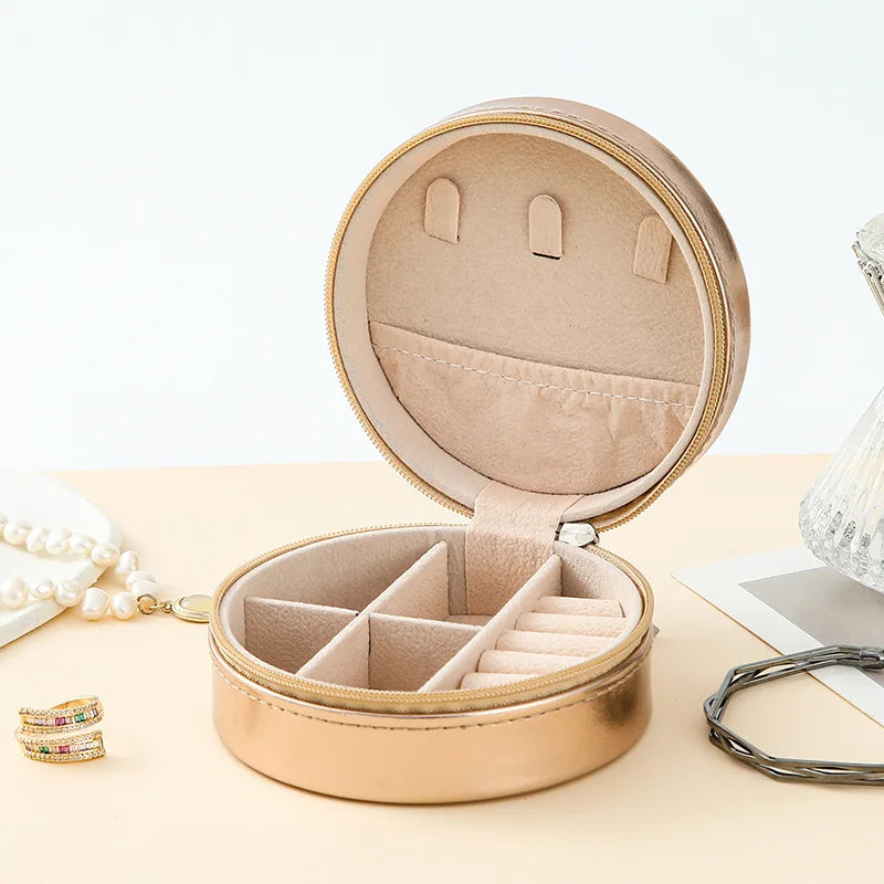 Boîte à bijoux en cuir rigide de poche